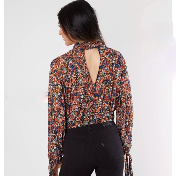 FREE PEOPLE ALL DOLLED UP CROPPED TOP - Picture 2 of 4